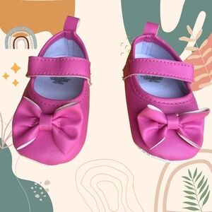 Monkey Bars crib shoes with  bows
